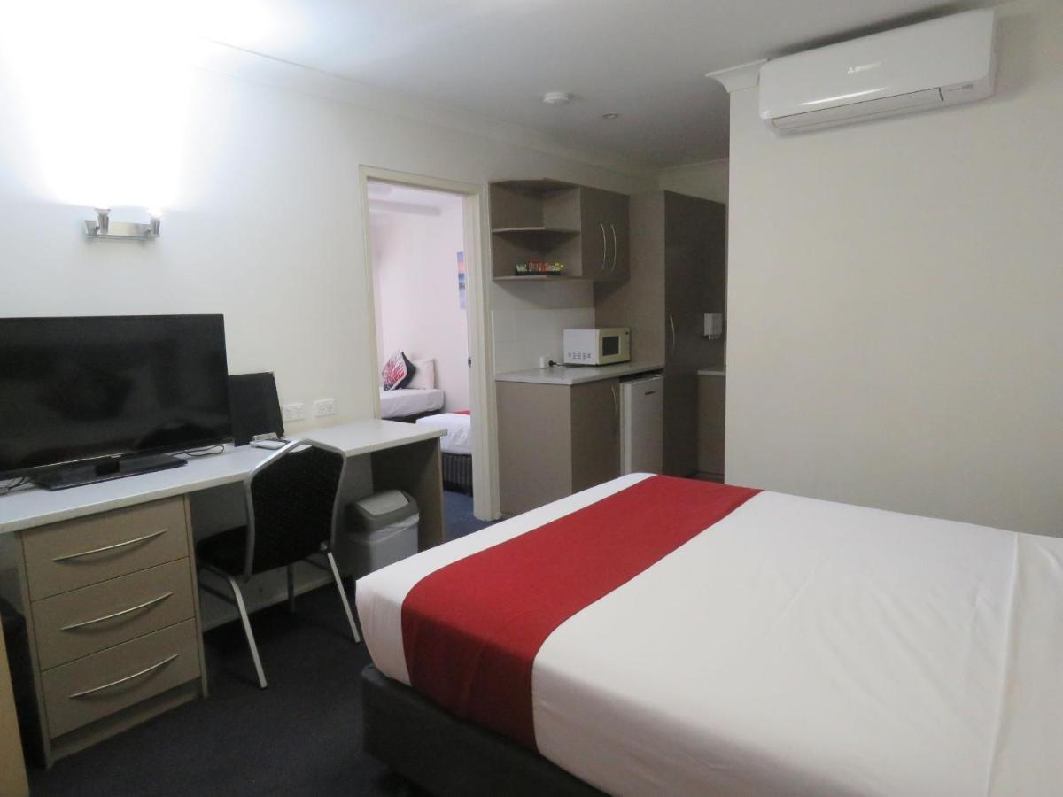Burke & Wills Mt Isa Motel Mount Isa Exterior photo